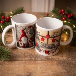   Kávový hrnček s motívom gnóma a nápisom „Veselé Vianoce“ 15084