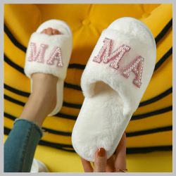   Plátené papuče s nápisom „Mama” a ozdobou z kamienkov – ružová, AJ664801-P