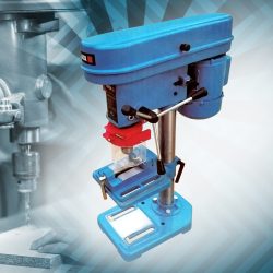 Čierna stĺpová vŕtačka 1600W