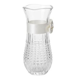 Vzorovaná sklenená váza s moderným dizajnom MÜV1