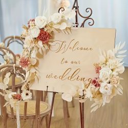   2 ks elegantnej béžovej svadobnej dekorácie v tvare oblúka PR4890507