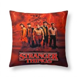 Dekoračný vankúš s motívom Stranger Things ST-01